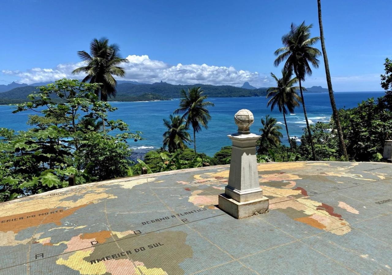 Casa No Centro Do Mundo Ilheu Equator Villa อิลเลอดาชโรลาช ภายนอก รูปภาพ
