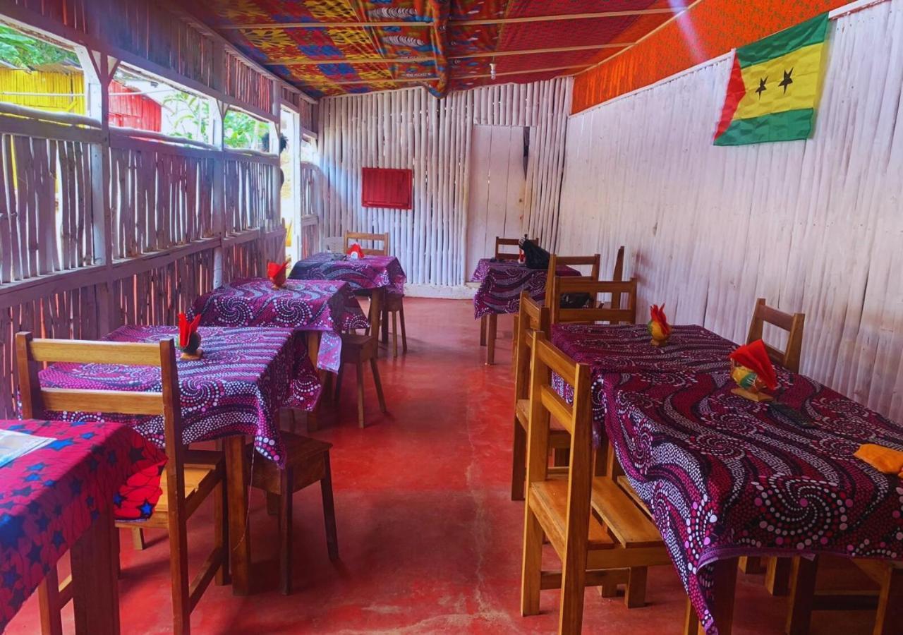 Casa No Centro Do Mundo Ilheu Equator Villa อิลเลอดาชโรลาช ภายนอก รูปภาพ